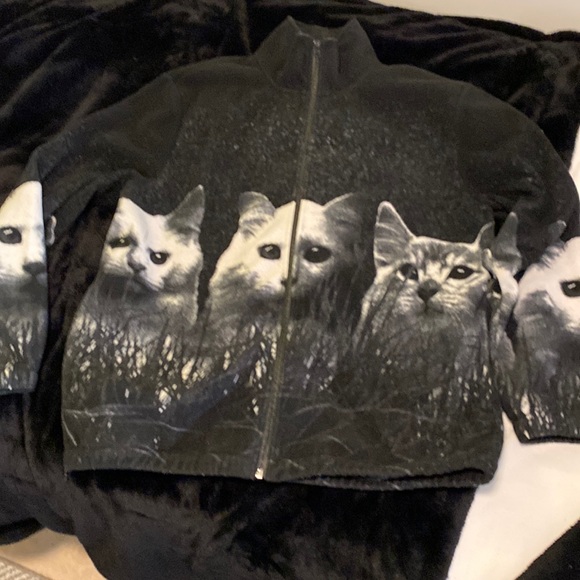 COPY - Rip n dip fleece sweater - Picture 1 of 3